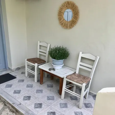 דירות Áyios Nikítas Pansion Margarita מראה חיצוני תמונה