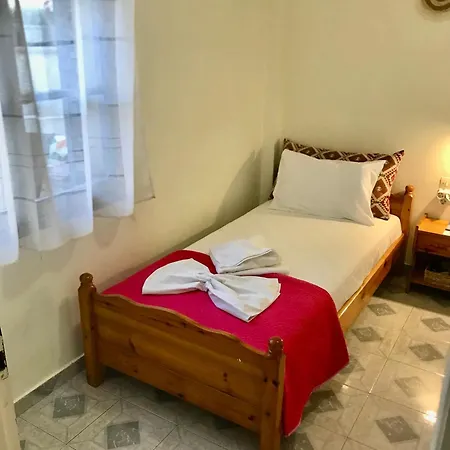 דירות Áyios Nikítas Pansion Margarita מראה חיצוני תמונה
